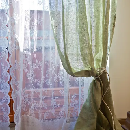 Guest house Grandeus *